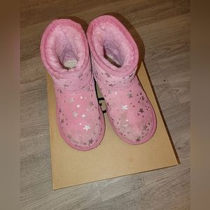 Little girl Uggs